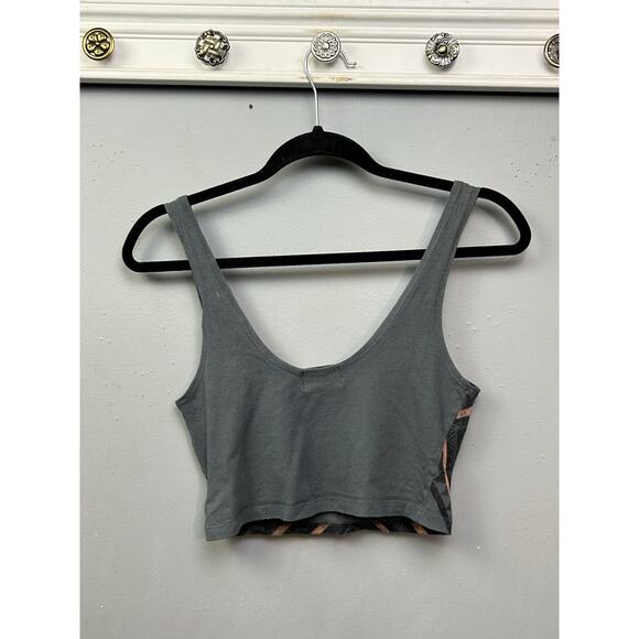 Out from Under Urban Outfitters Elephant Crop Top Gray Graphic - Picture 2 of 7